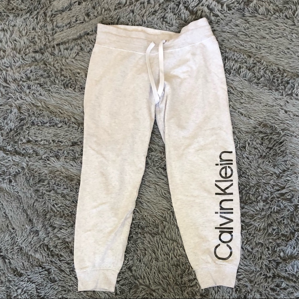 Calvin Klein women’s sweatpants (short)